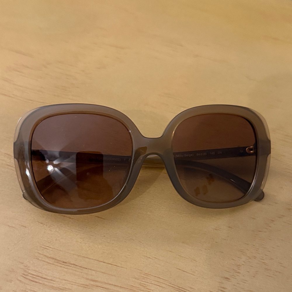 Coach sunnies